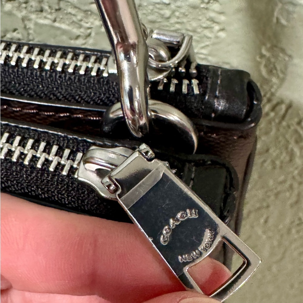 Coach Double Zip Crossbody in Signature Canvas- New without tags - Picture 8 of 14